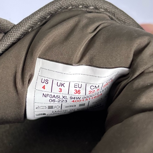 The North Face 4 Youth Thermoball Traction Booties Slippers in Camo Green - Picture 7 of 11